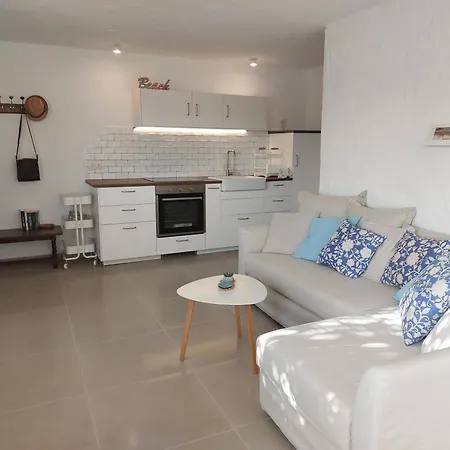 La Casa Blanca Playa Del Hombre